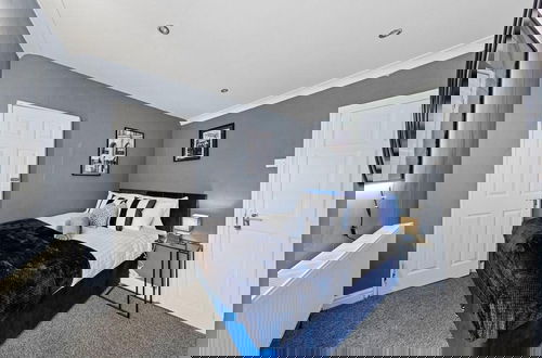 Foto 7 - Charming Chatham Apartment With 3 Bedrooms