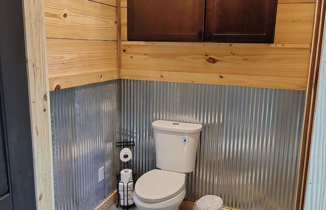 Anglers Riverfront Cabins - Photo 26