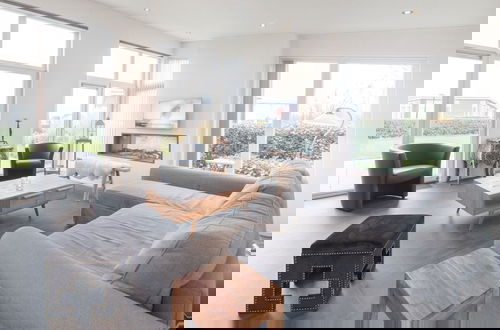Photo 8 - Modern Chalet at the Edge of a Forest
