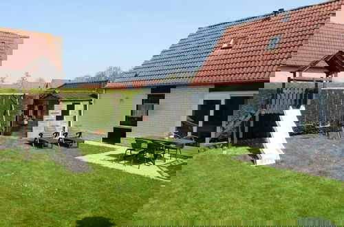 Foto 26 - Beautiful Holiday Home With Garden