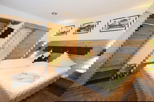 Foto 3 - Apartment in See in Tyrol on the ski Slopes