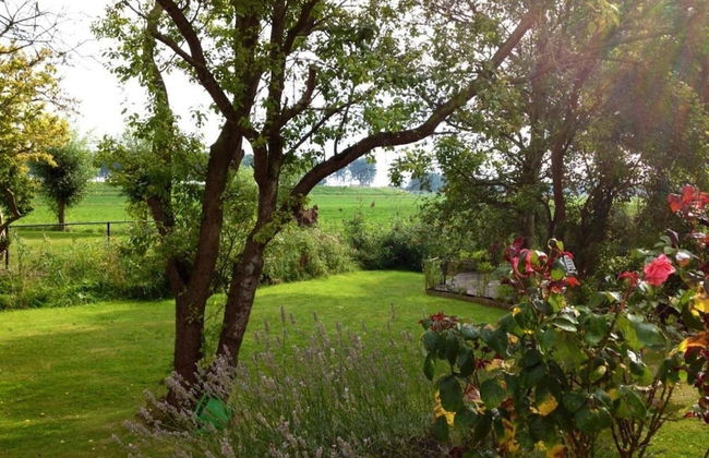 Attractive Bungalow With Garden - Foto 29