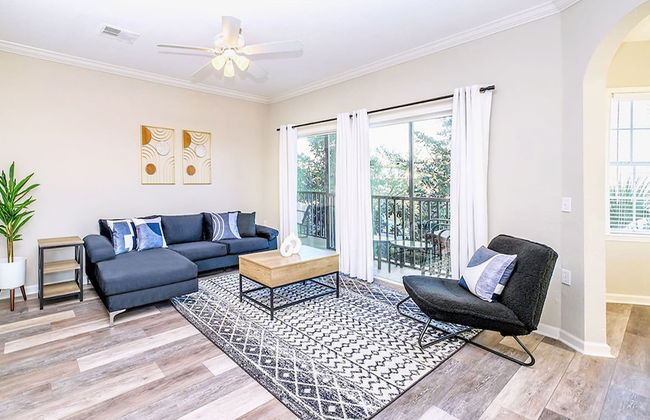 Spacious Pet-friendly Condo- 6 Mins From Disney - Photo 1