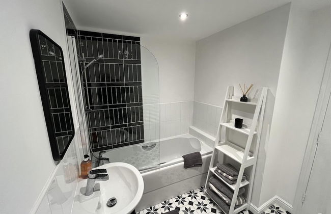 Beautiful 2-bed Apartment Near Lincoln City Centre - Foto 15