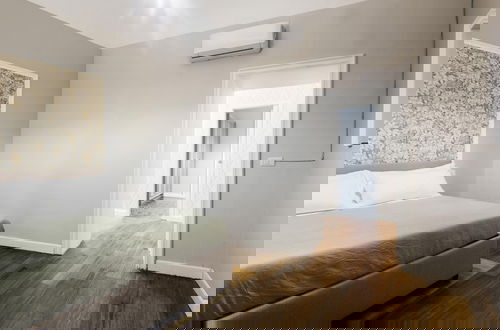Foto 10 - Penninello Apartment by Wonderful Italy