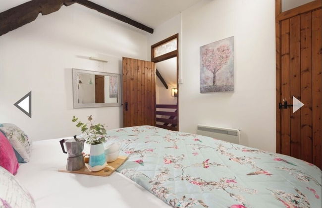 Beautiful Character Cottage - With Hot Tub - Foto 8