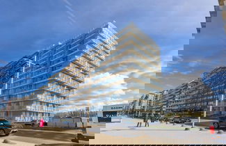 Foto 1 - Apartment on Zeedijk With Sea Views