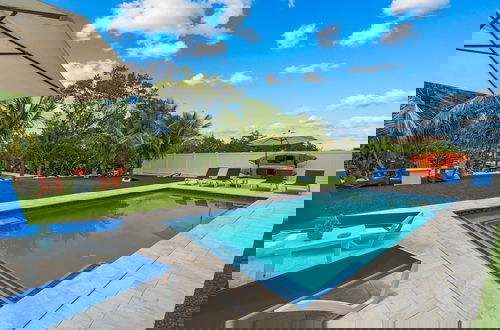 Photo 5 - Emerald Oasis Lux Waterfront Gem Pool Kayaks