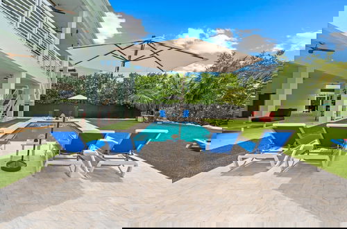 Photo 28 - Emerald Oasis Lux Waterfront Gem Pool Kayaks