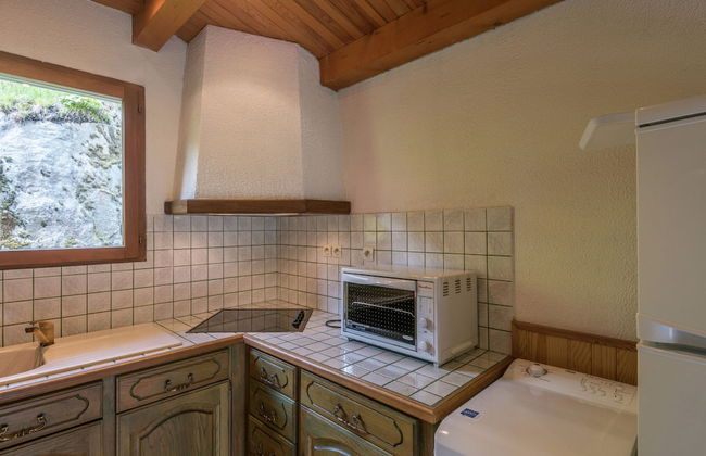 Chalet in Lovely, Rich Forest Setting With a Beautiful View - Foto 28