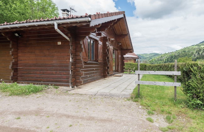 Chalet in Lovely, Rich Forest Setting With a Beautiful View - Foto 1