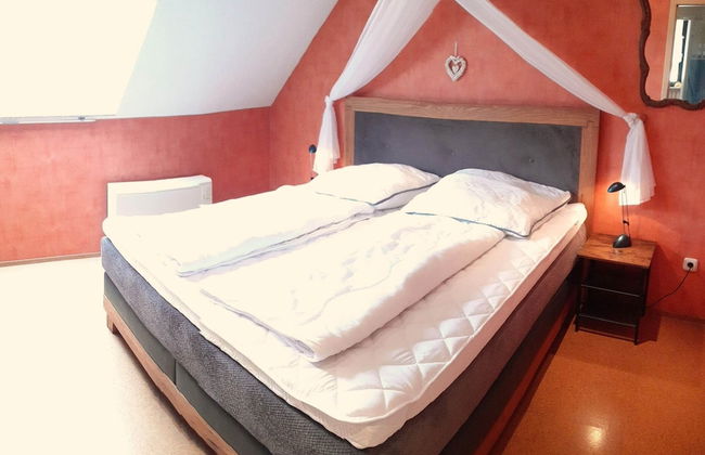 Comfortable Holiday Home Near Vineyards in Bremm - Foto 5
