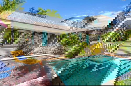 Photo 23 - Conch Cottage by Brightwild Quiet w Shared Pool