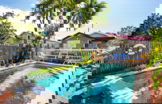 Photo 2 - Conch Cottage by Brightwild Quiet w Shared Pool