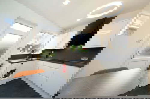Photo 16 - Taigh Tatha - Stylish 3 bed Home