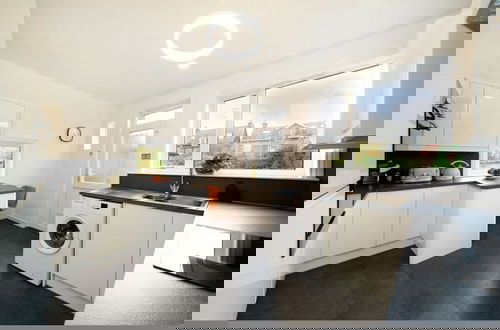 Photo 14 - Taigh Tatha - Stylish 3 bed Home