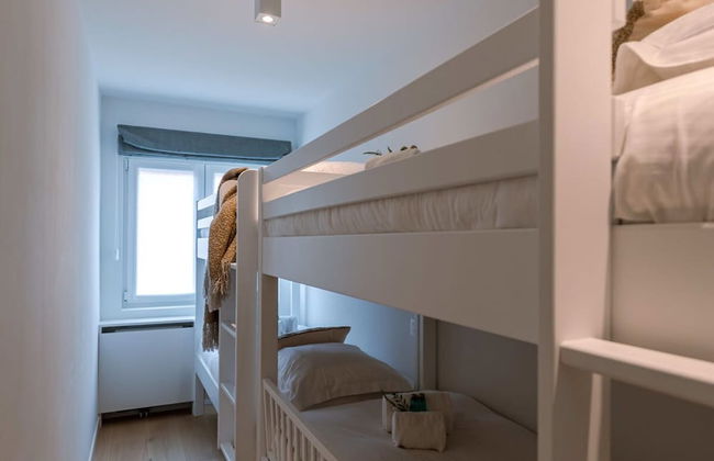 Spacious two Bedroom Apartment in Knokke - Photo 24