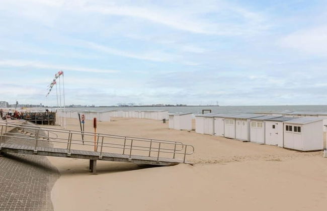 Spacious two Bedroom Apartment in Knokke - Photo 27