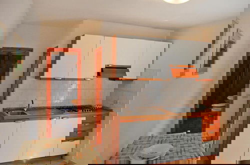 Foto 6 - Apartment in Capoliveri Near Sandy Beaches
