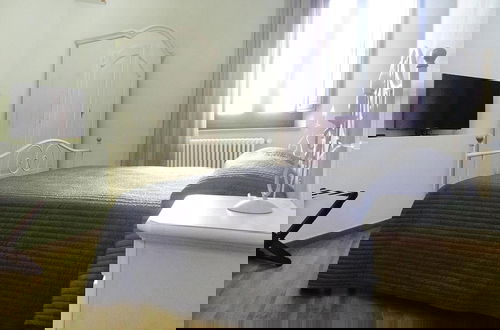 Foto 2 - Alluring Apartment in Lamporecchio