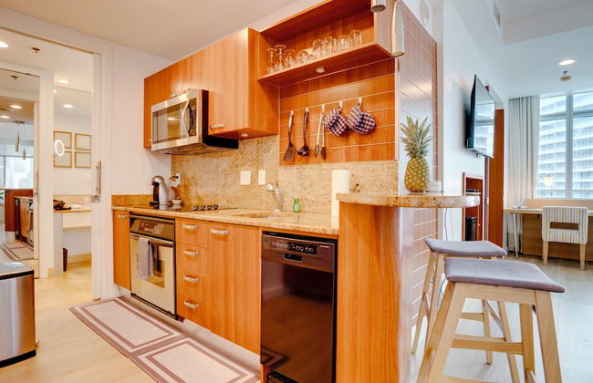 Oceanfront Luxury Condos - Foto 9