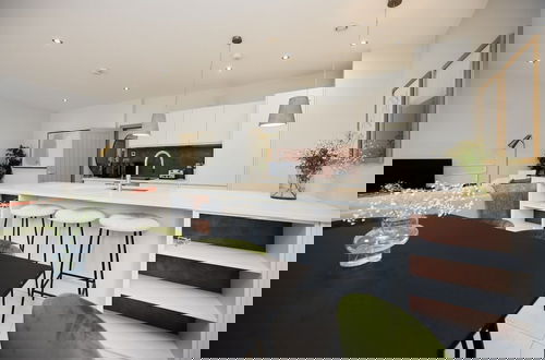 Photo 12 - The Putney Retreat - Charming 2bdr Flat