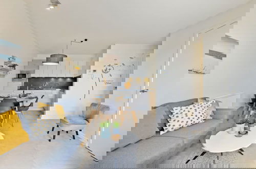 Foto 42 - Apartment With Natural Swimming Pool