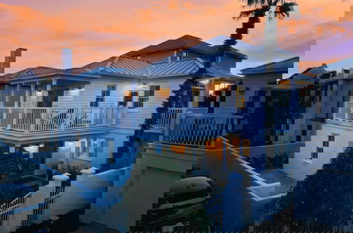 Foto 6 - Steps to Rosemary Beach, Pool, Patio w/ Firepit The Salty Perch by Avantstay