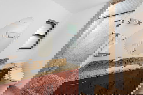 Foto 24 - Spacious 5 BR Retreat in North Austin