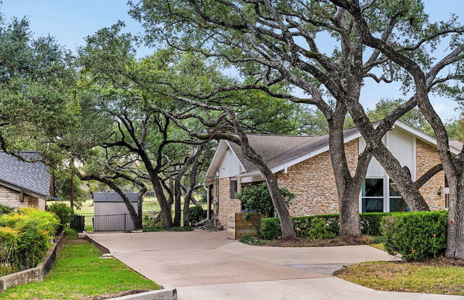 Spacious 5 BR Retreat in North Austin - Foto 26