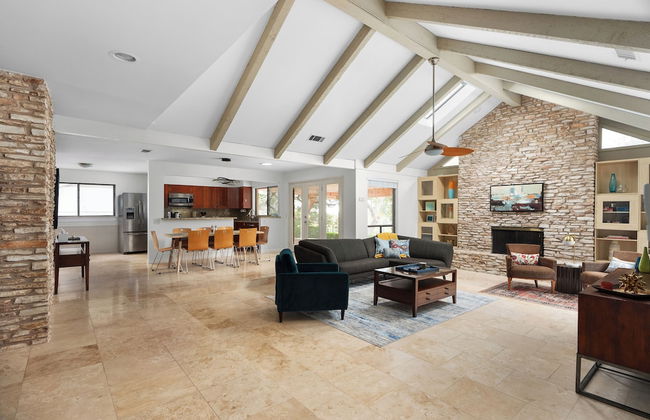 Spacious 5 BR Retreat in North Austin - Foto 20