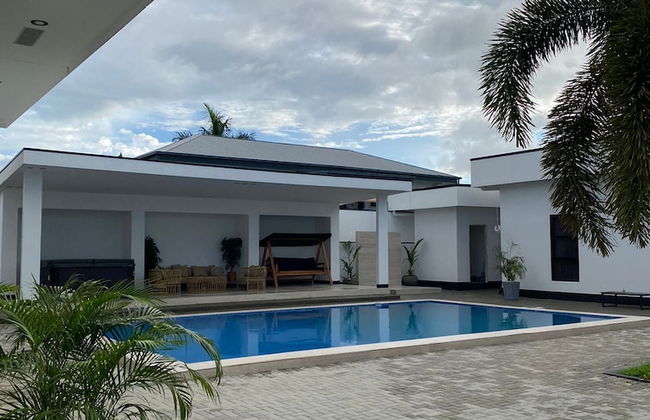 Empire Villa 2 Mon Plaisir - Photo 35