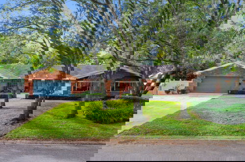 Foto 72 - Golden Retreat: Expansive 6BR Home w Heated Pool ~