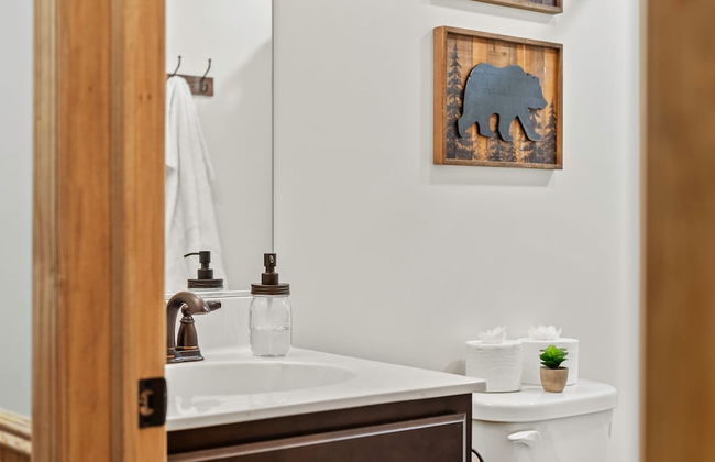 Bluejay Getaway by Avantstay Walk to Lake 7bdr Hot Tub Pool Table - Foto 44