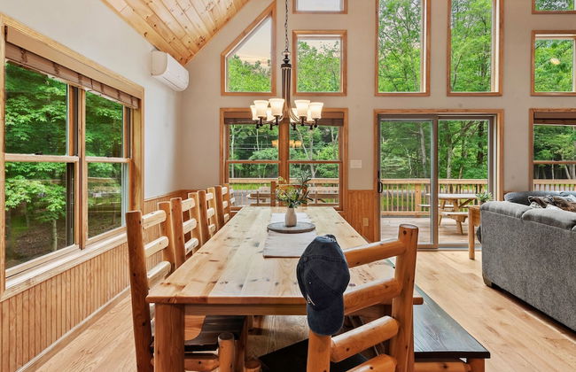 Bluejay Getaway by Avantstay Walk to Lake 7bdr Hot Tub Pool Table - Foto 10