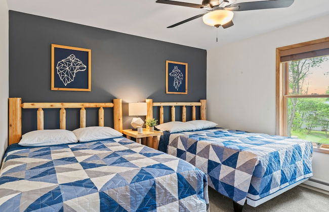 Bluejay Getaway by Avantstay Walk to Lake 7bdr Hot Tub Pool Table - Foto 38