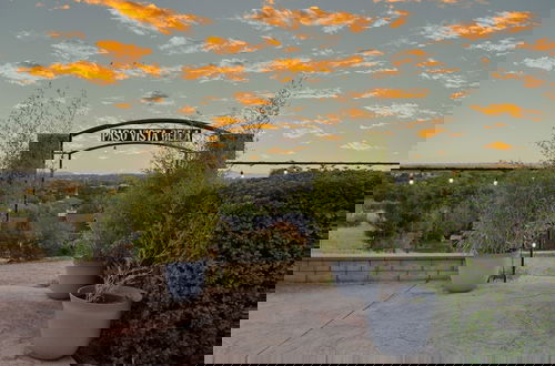 Foto 37 - Paso Vista Bella by Avantstay Luxe Group Escape w Wine Country Views