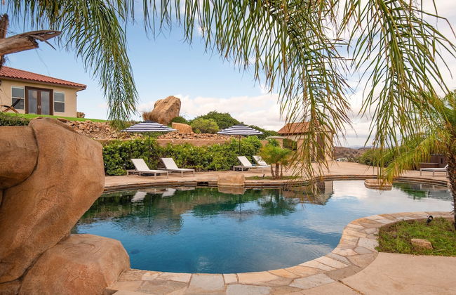 Colina by Avantstay Secluded Mountain Top Oasis w Pool Hot Tub Putting Green - Foto 42