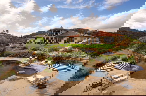 Foto 41 - Colina by Avantstay Secluded Mountain Top Oasis w Pool Hot Tub Putting Green