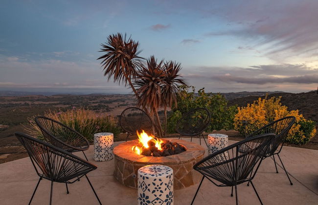 Colina by Avantstay Secluded Mountain Top Oasis w Pool Hot Tub Putting Green - Foto 51