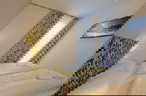 Foto 2 - Luxury Apartment With Balcony and Access to Sauna