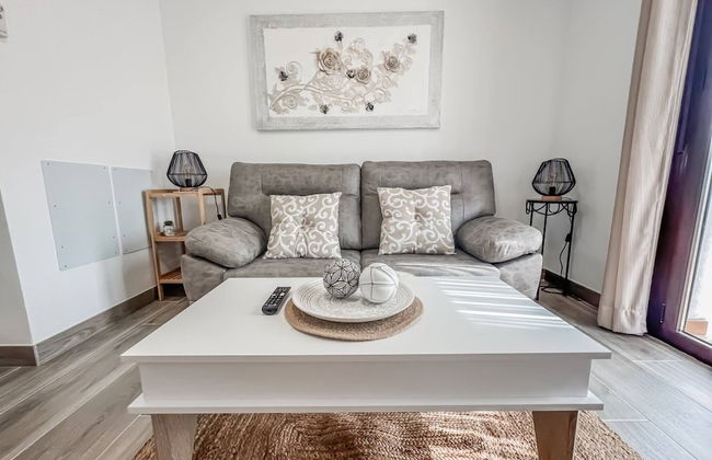 Modern Two Bedroom Apartment With Pool - Foto 16