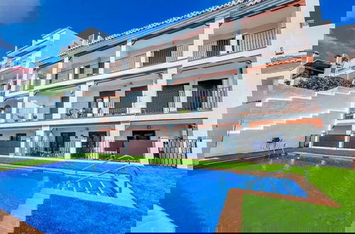 Foto 1 - Modern Two Bedroom Apartment With Pool