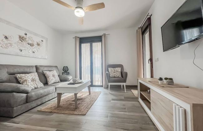 Modern Two Bedroom Apartment With Pool - Foto 15