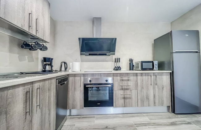 Modern Two Bedroom Apartment With Pool - Foto 20