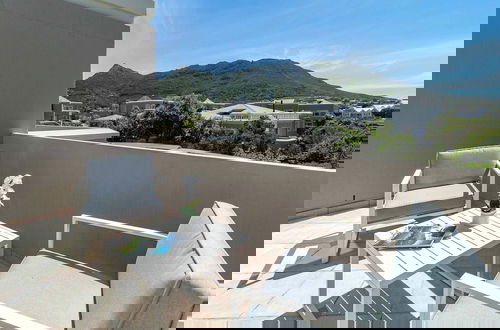 Foto 17 - Beachfront Villa, Beach Club, Houtbay