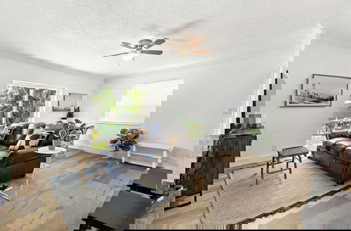 Foto 2 - Bright and Spacious 2 BR Apartment