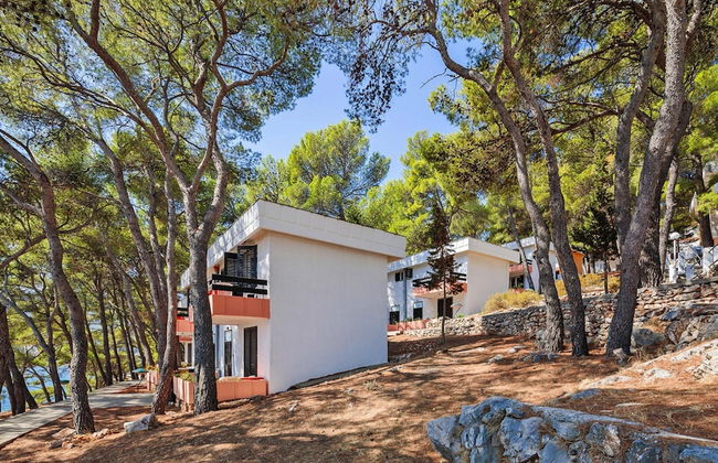 Beautiful Apartments in Jelsa, With Pool - Photo 37