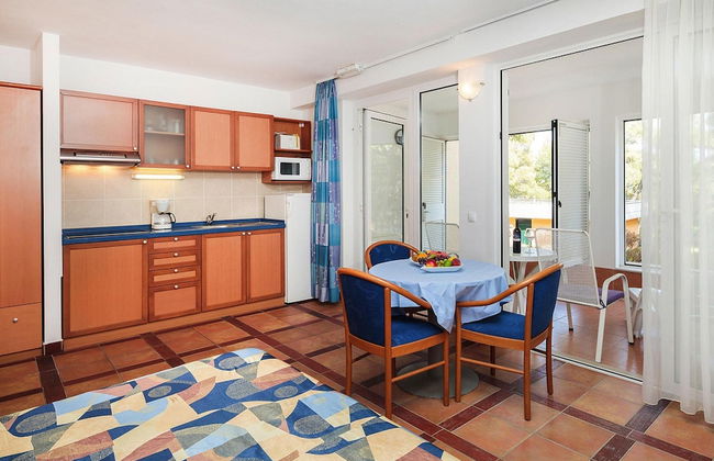 Beautiful Apartments in Jelsa, With Pool - Photo 29