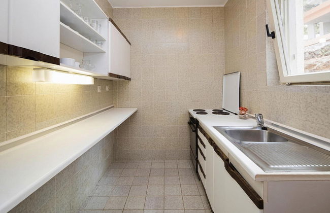 Beautiful Apartments in Jelsa, With Pool - Photo 12